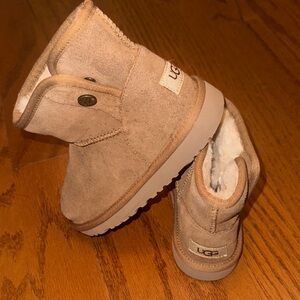 UGG Kids Light Brown Boots